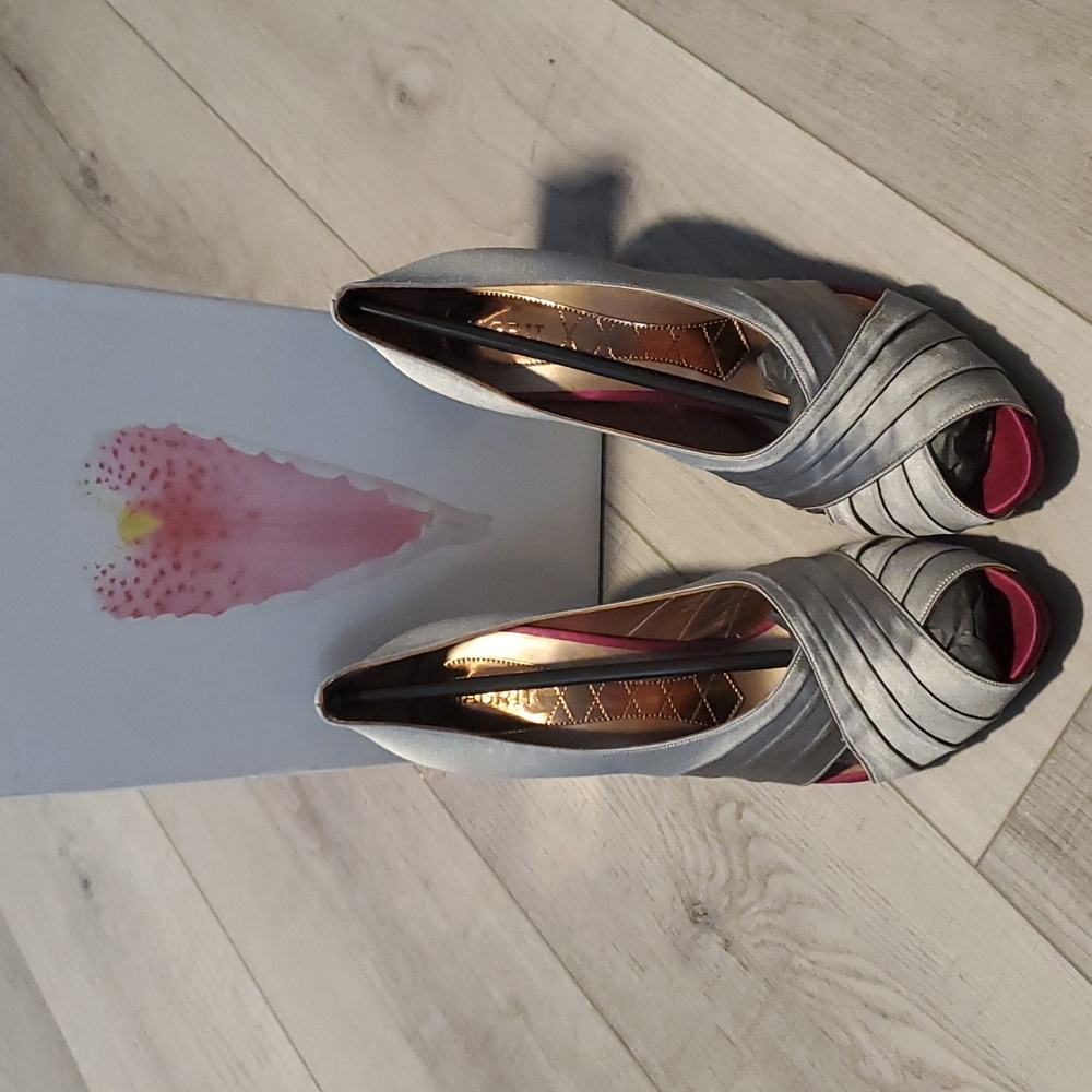 Magrit silver  heels
